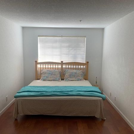 Bedroom Suite In Lauderdale Lakes Townhome Fort Lauderdale Exterior photo